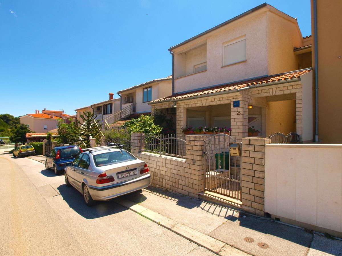 Apartmán Mladen 1588 *